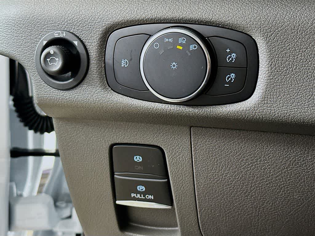 Ford Transit Passenger Wagon XLT 2026