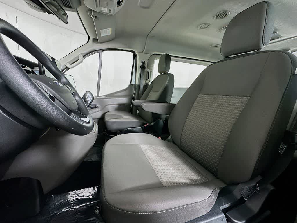 2023 Ford Transit Passenger XLT