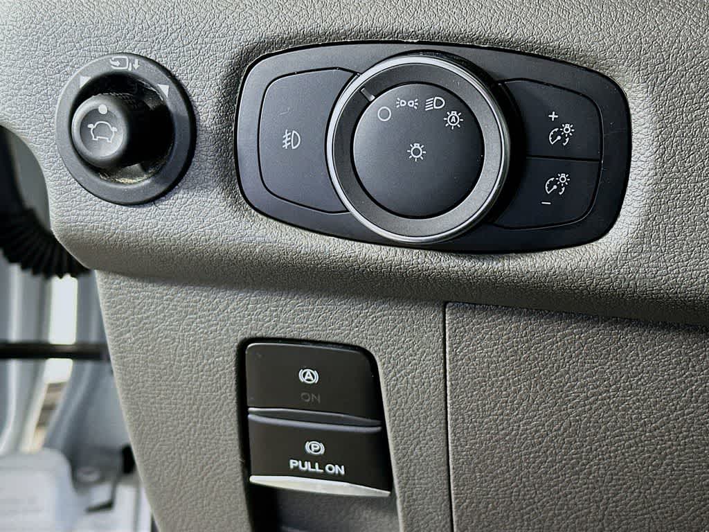 2023 Ford Transit Passenger XLT