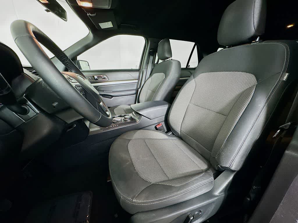 Ford Explorer XLT 2019