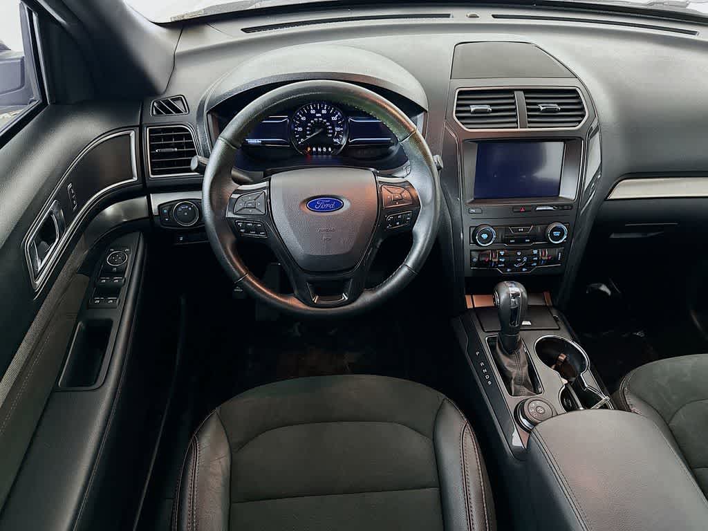 Ford Explorer XLT 2019