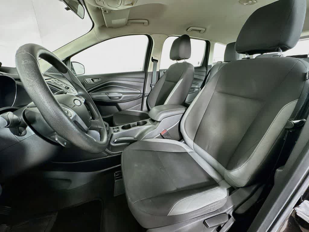 Ford Escape S 2013