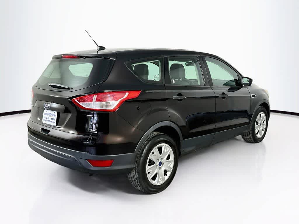 Ford Escape S 2013