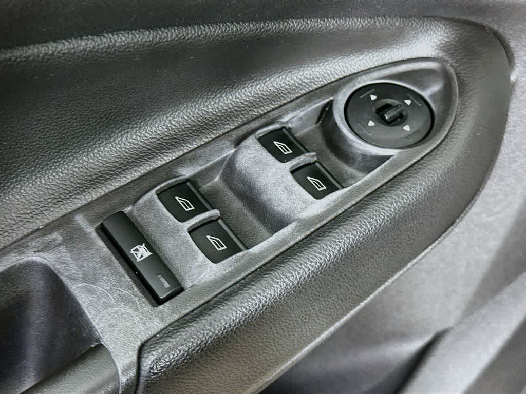 Ford Escape S 2013