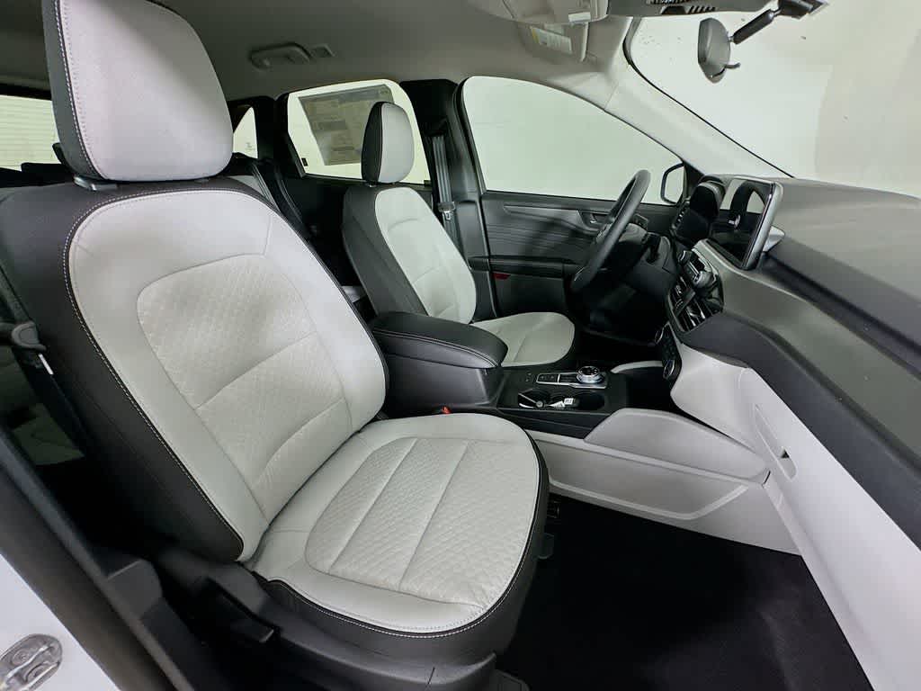 2025 Ford Escape Activo