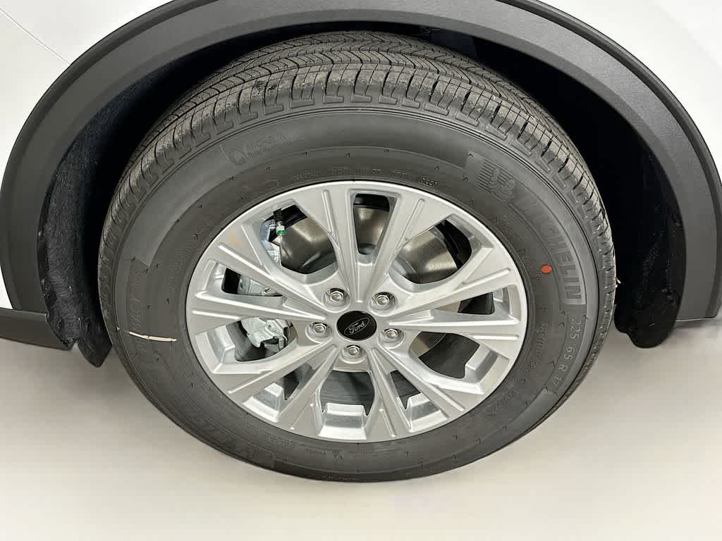 2025 Ford Escape Activo