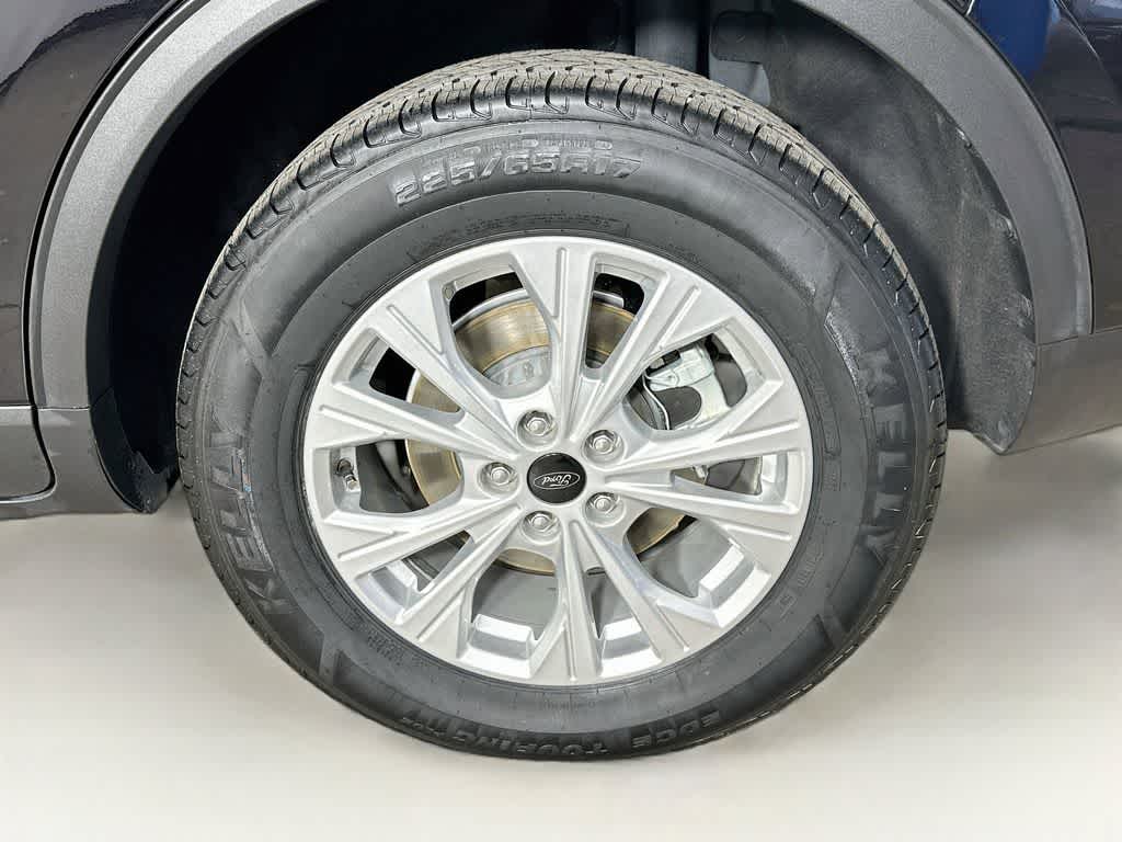 2025 Ford Escape Activo