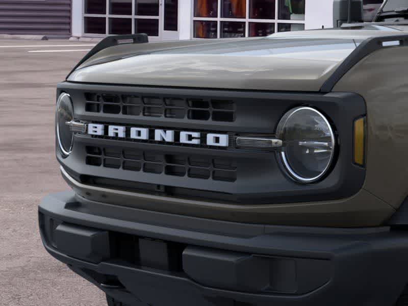 Ford Bronco Base 2026