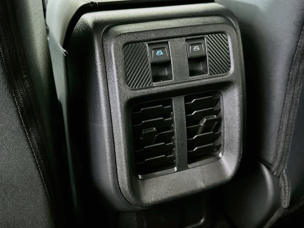 Ford Bronco Base 2026