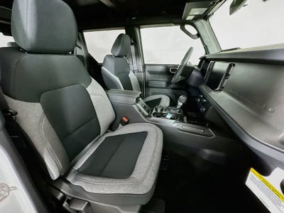 Ford Bronco Base 2026