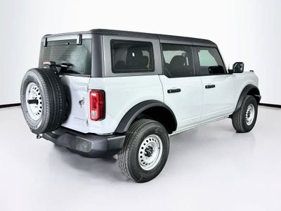Ford Bronco Base 2026