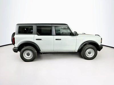 Ford Bronco Base 2026