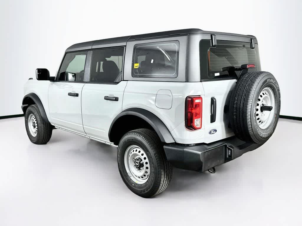 Ford Bronco Base 2026