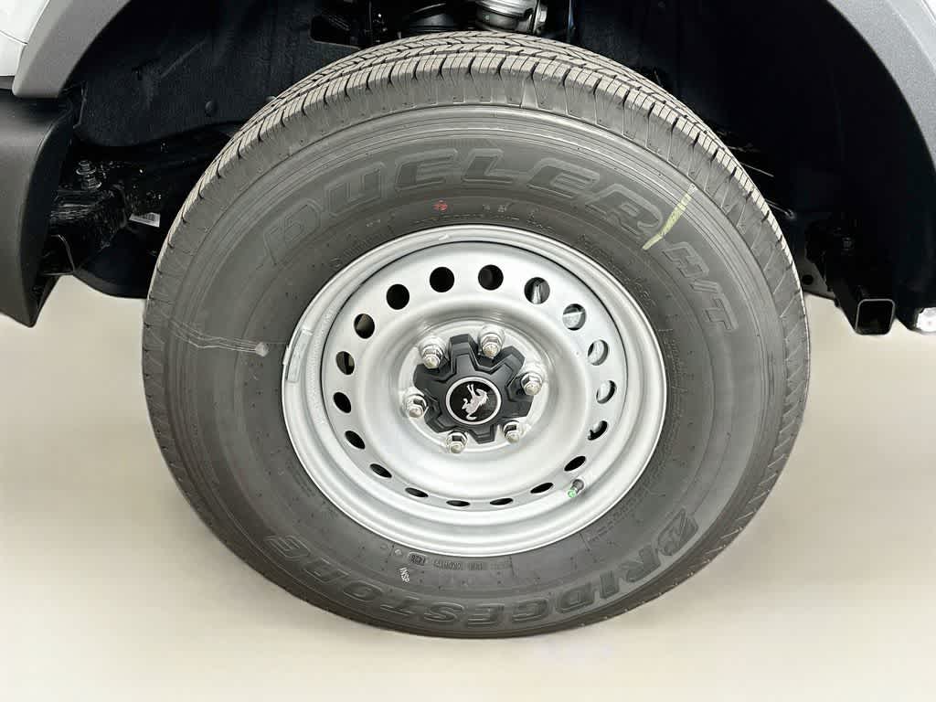 Ford Bronco Base 2026