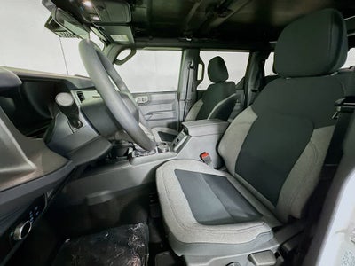 Ford Bronco Base 2026