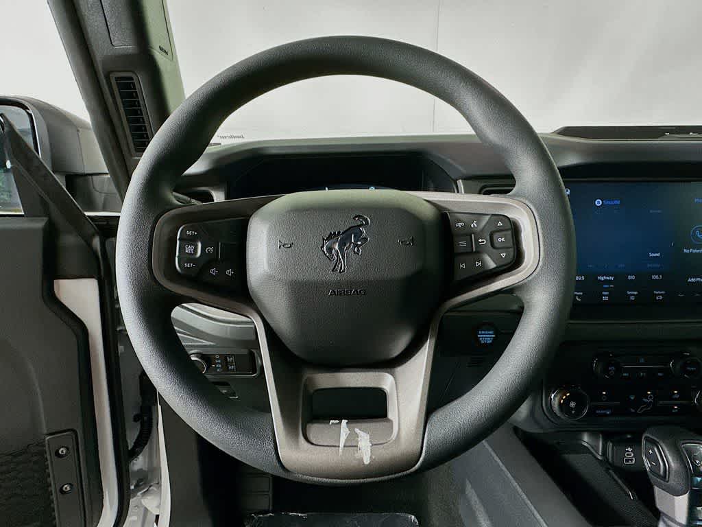 Ford Bronco Base 2026