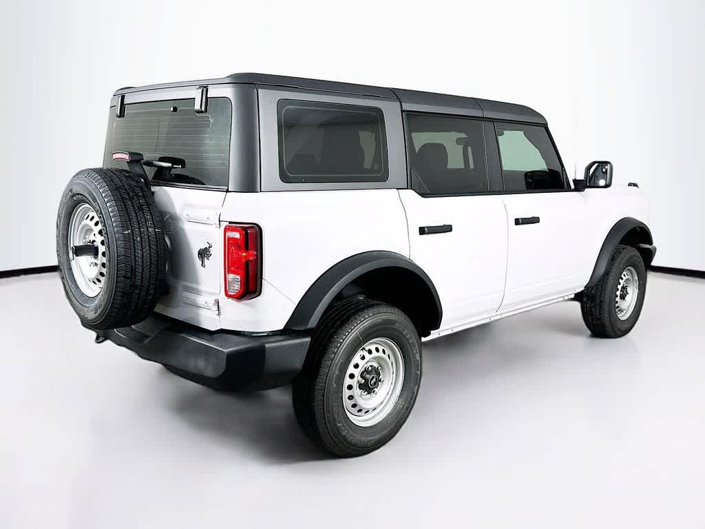 Ford Bronco Base 2026