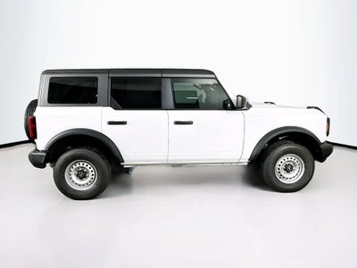 Ford Bronco Base 2026