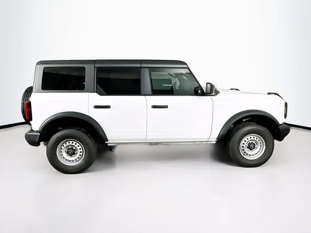 Ford Bronco Base 2026