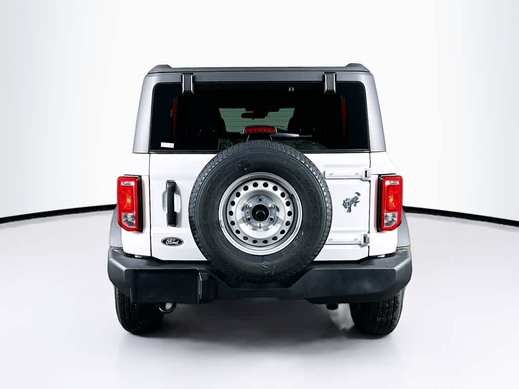 Ford Bronco Base 2026