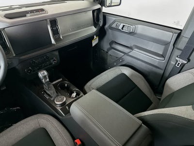 Ford Bronco Base 2026