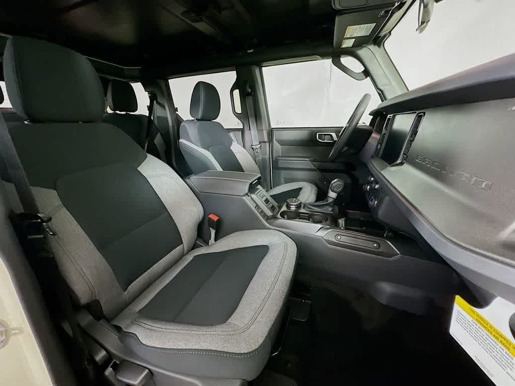 Ford Bronco Base 2026