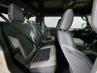 Ford Bronco Base 2026