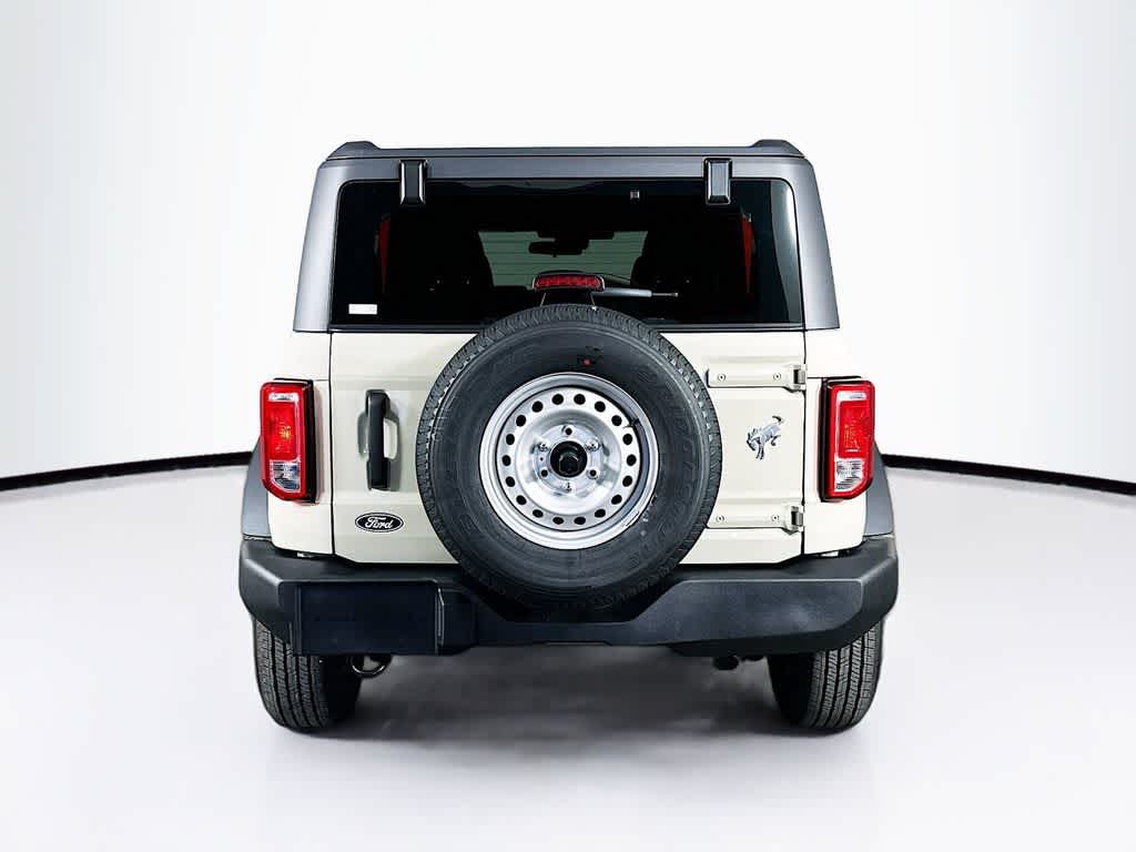 Ford Bronco Base 2026