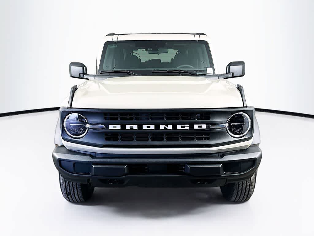 Ford Bronco Base 2026