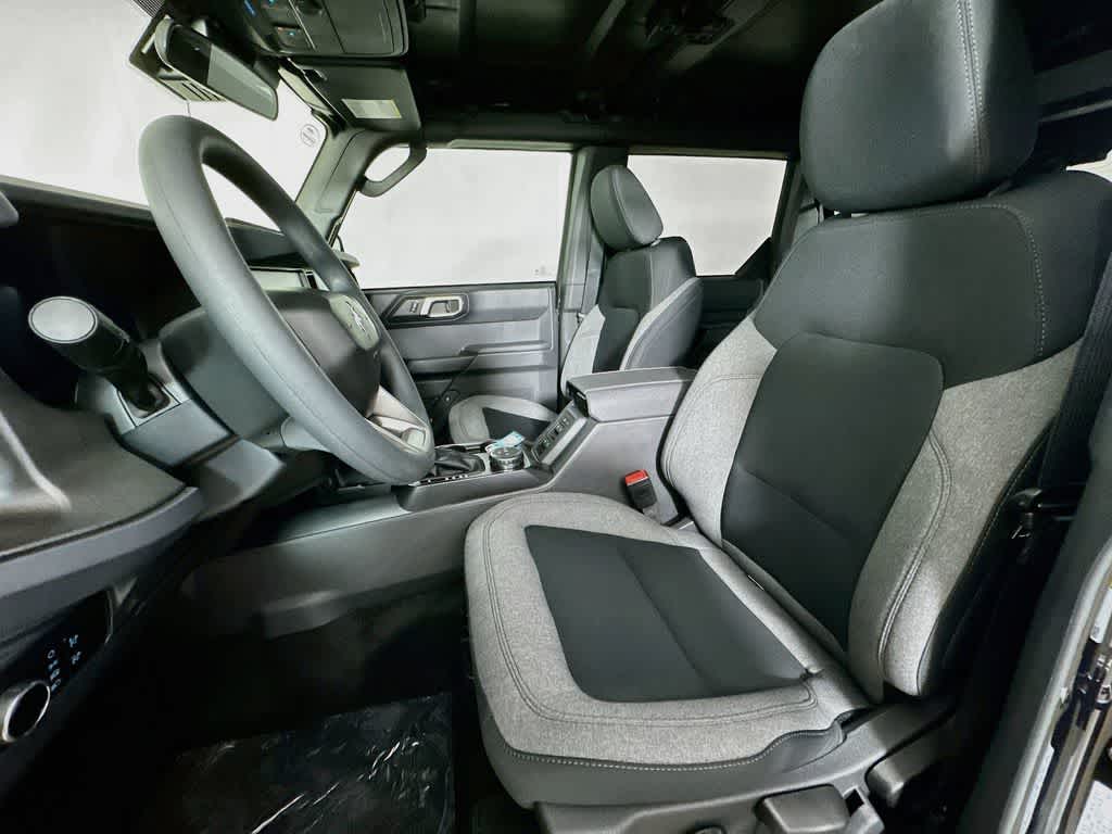 Ford Bronco Base 2026