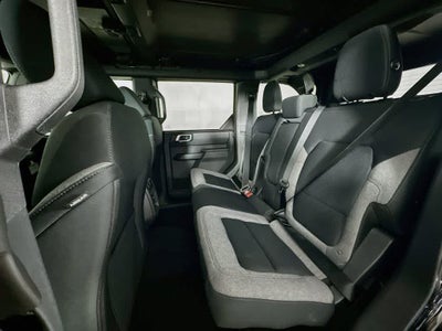 Ford Bronco Base 2026