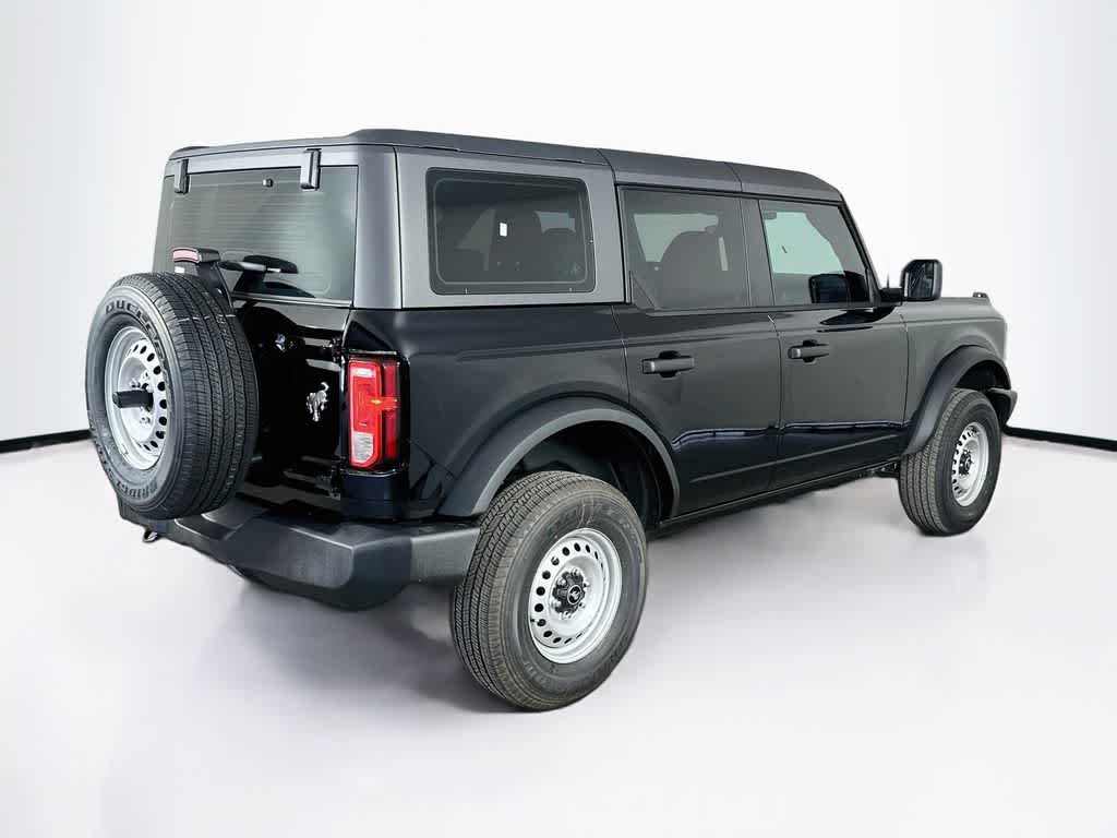 Ford Bronco Base 2026