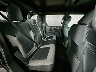 Ford Bronco Base 2026