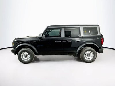 Ford Bronco Base 2026