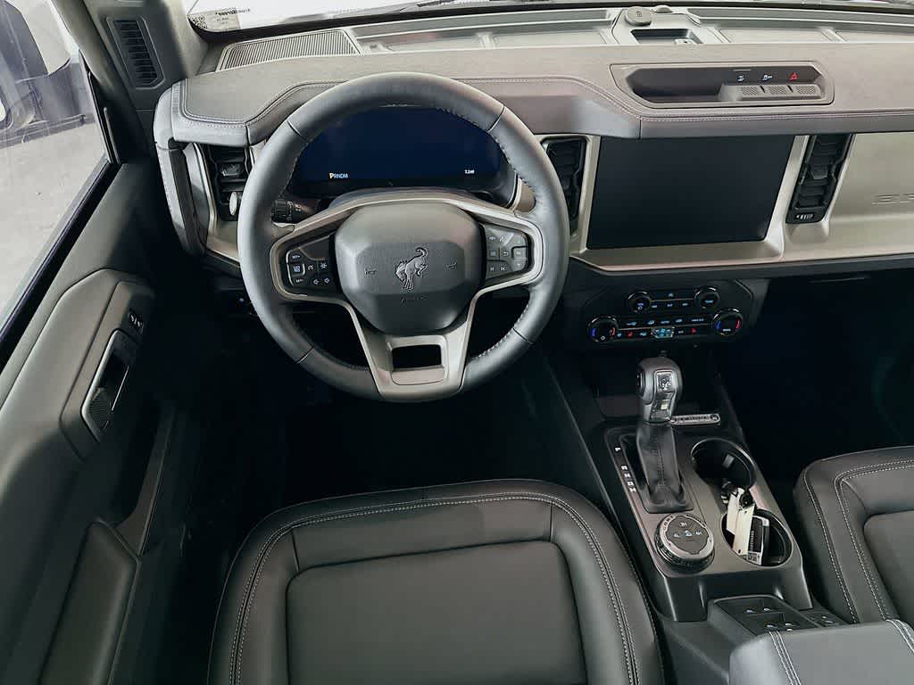 Ford Bronco Outer Banks 2026