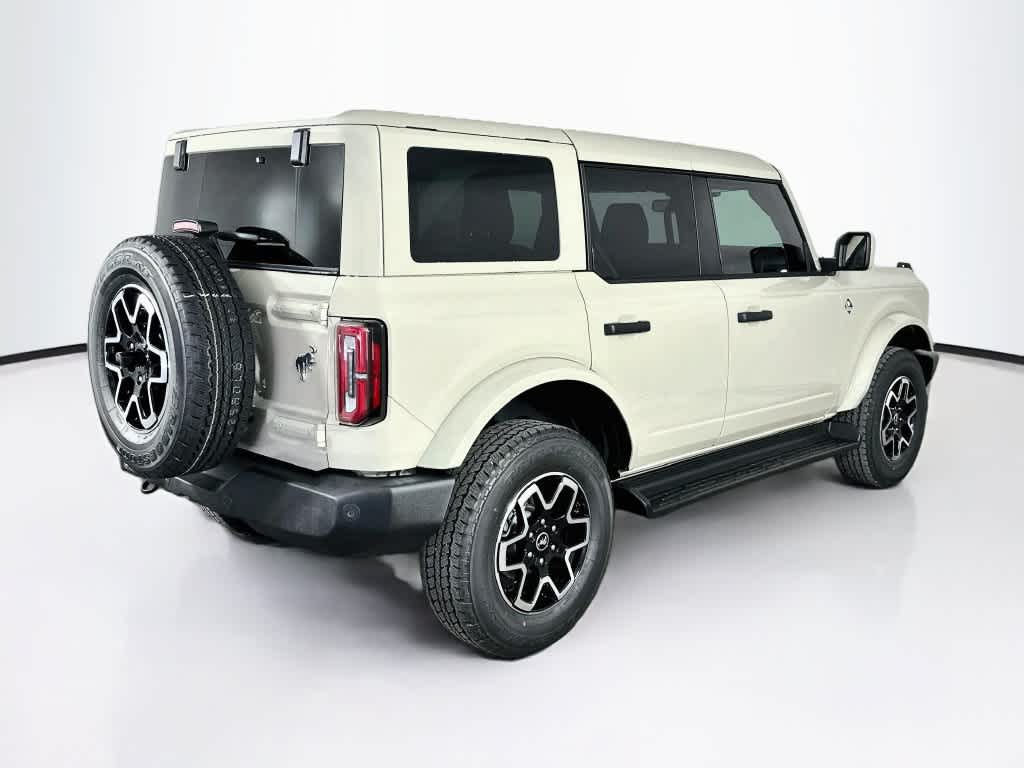 Ford Bronco Outer Banks 2026