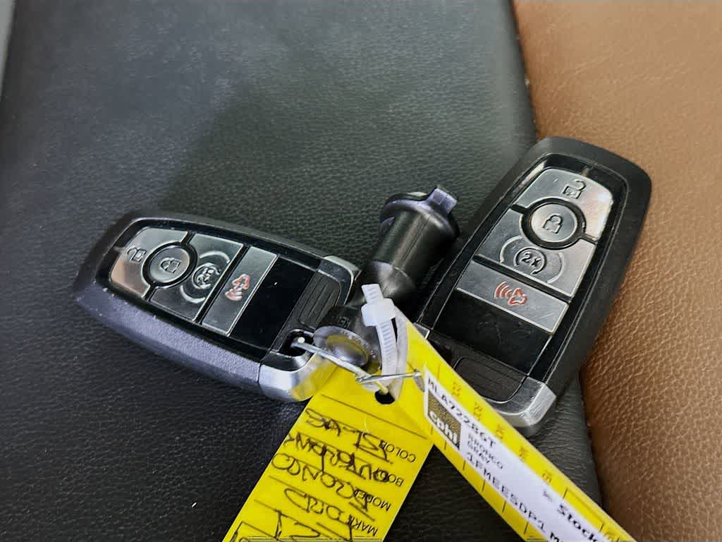 Ford Bronco Outer Banks 2021