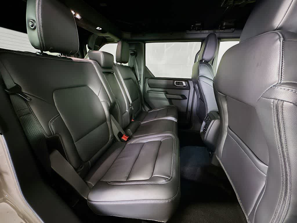 Ford Bronco Outer Banks 2026