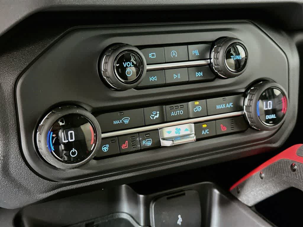 Ford Bronco Outer Banks 2026