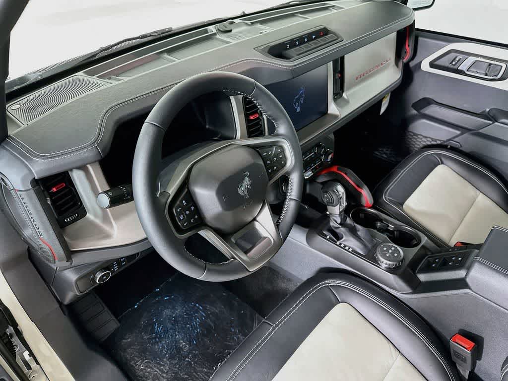 Ford Bronco Outer Banks 2026