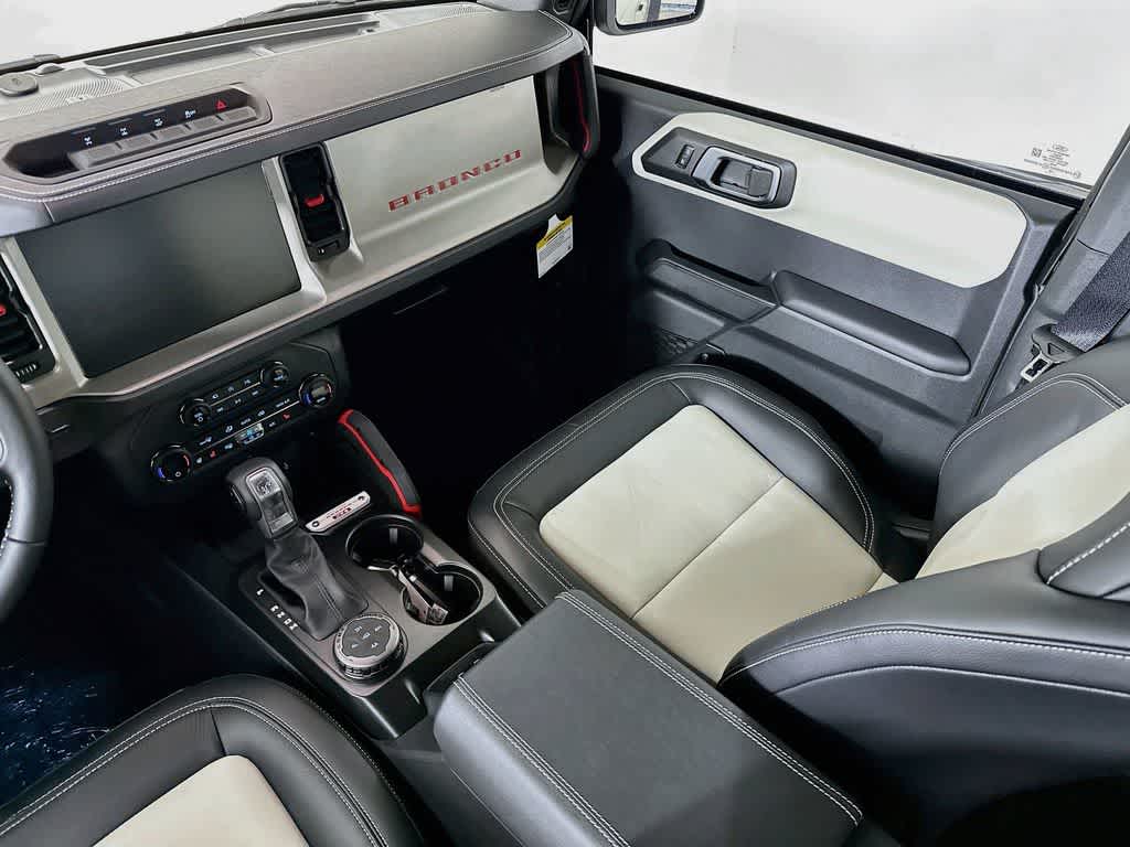 Ford Bronco Outer Banks 2026