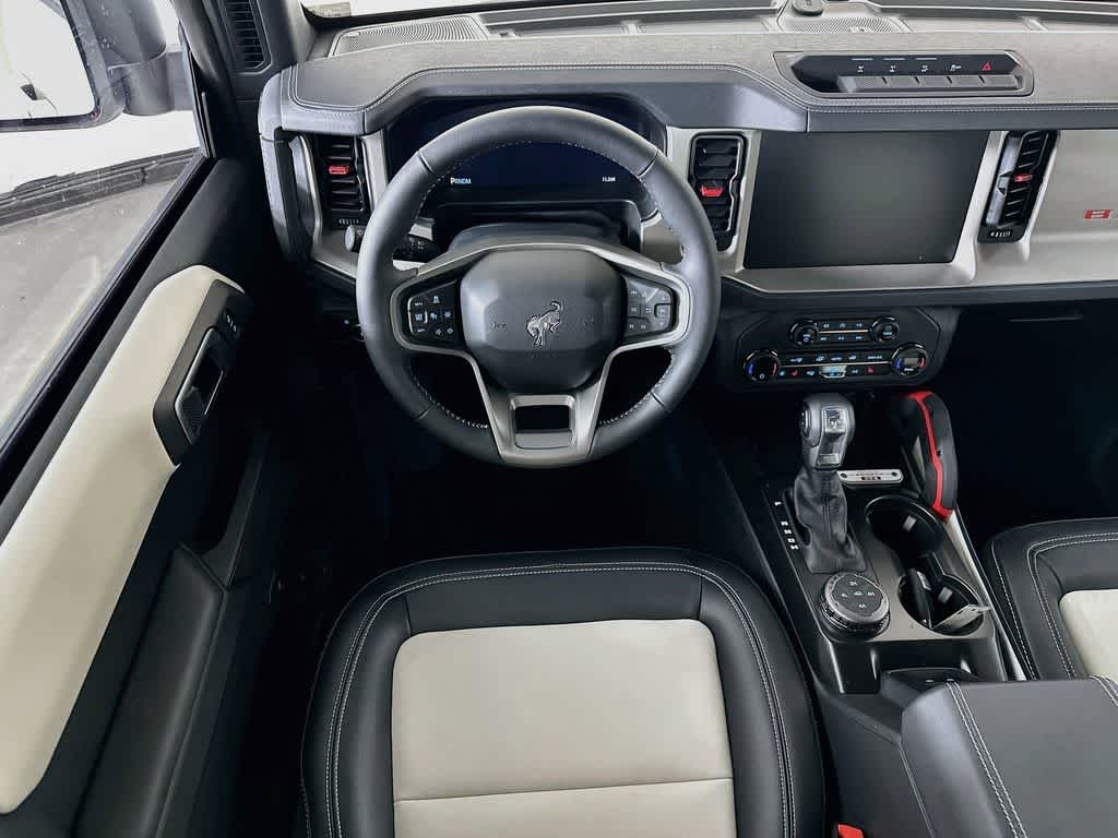 Ford Bronco Outer Banks 2026
