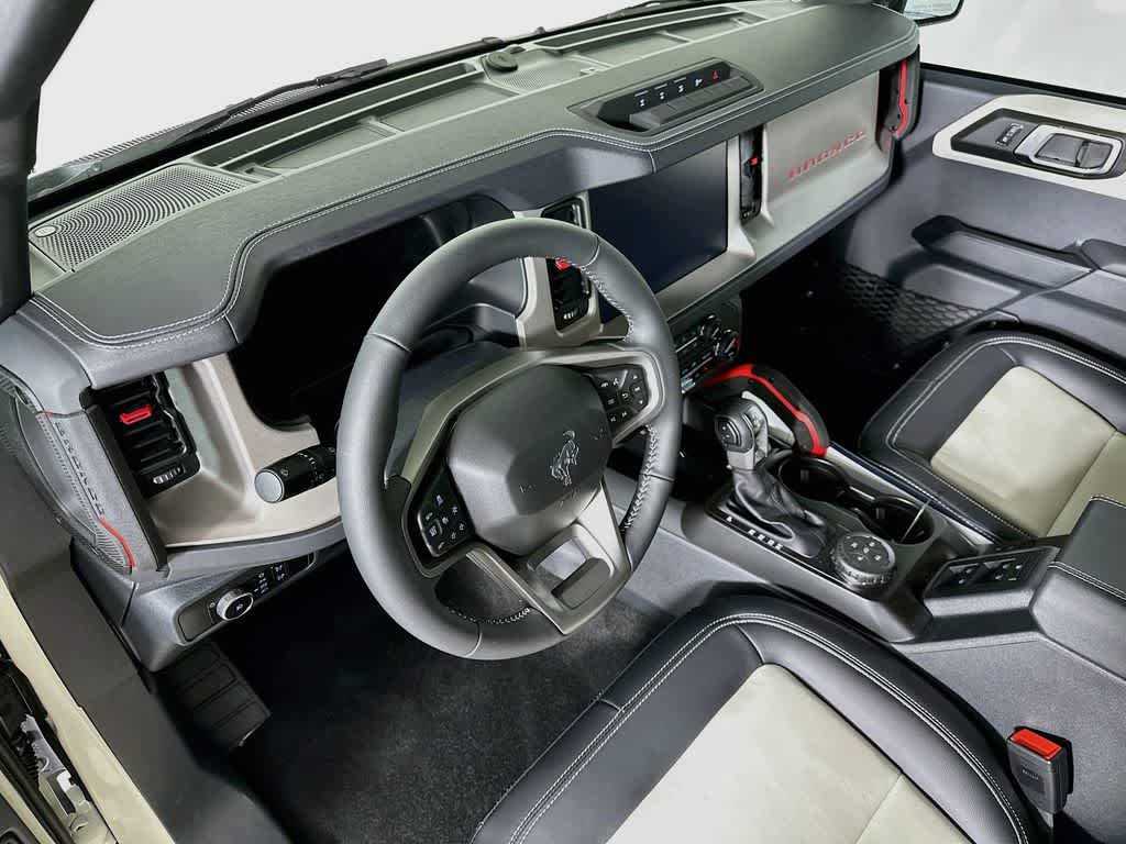 Ford Bronco Outer Banks 2026