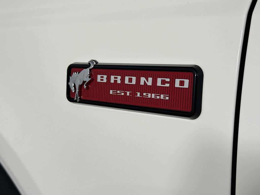 Ford Bronco Outer Banks 2026