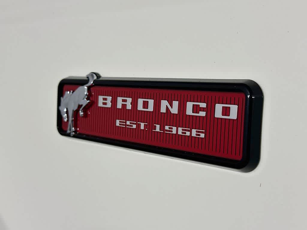 Ford Bronco Outer Banks 2026