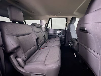 Ford Expedition Max Active 2026