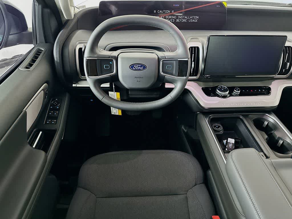 Ford Expedition Max Active 2026