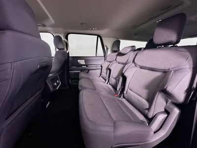 Ford Expedition Max Active 2026