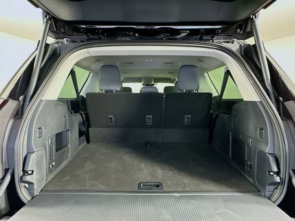 Ford Expedition Max Active 2026