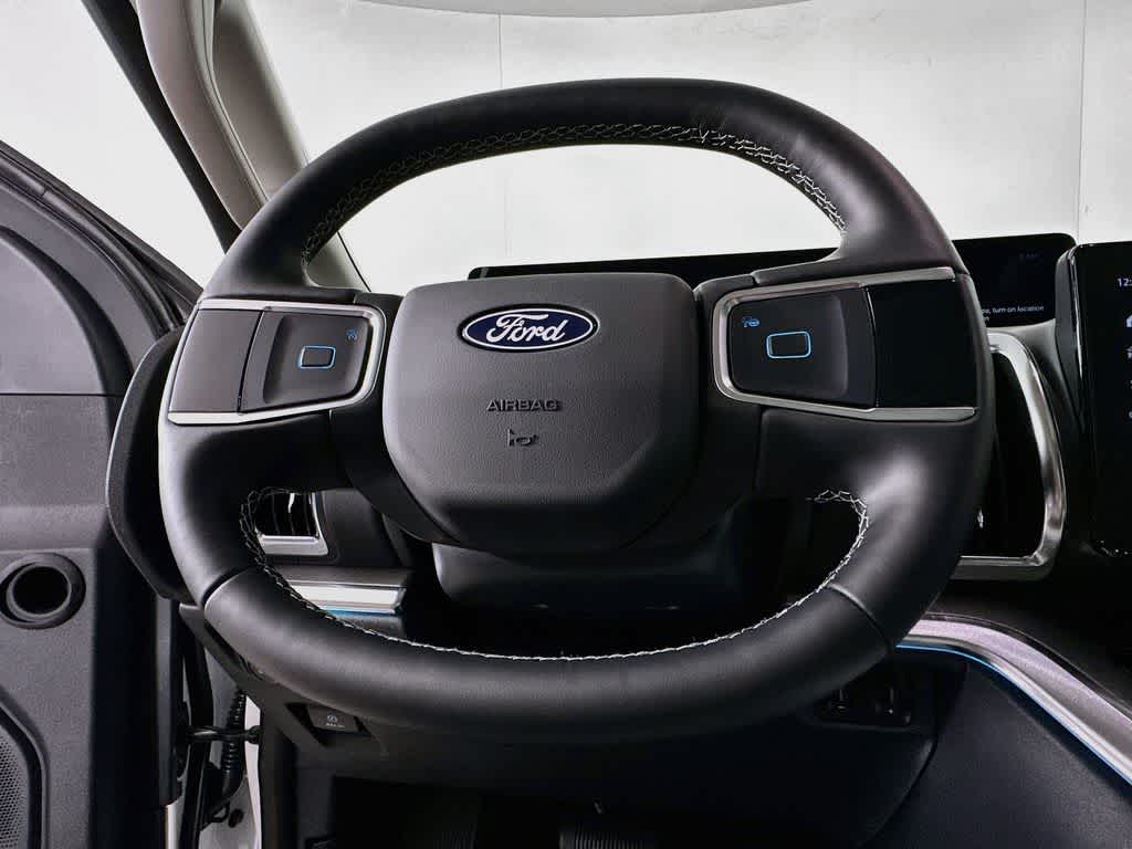 Ford Expedition Max Platinum 2027